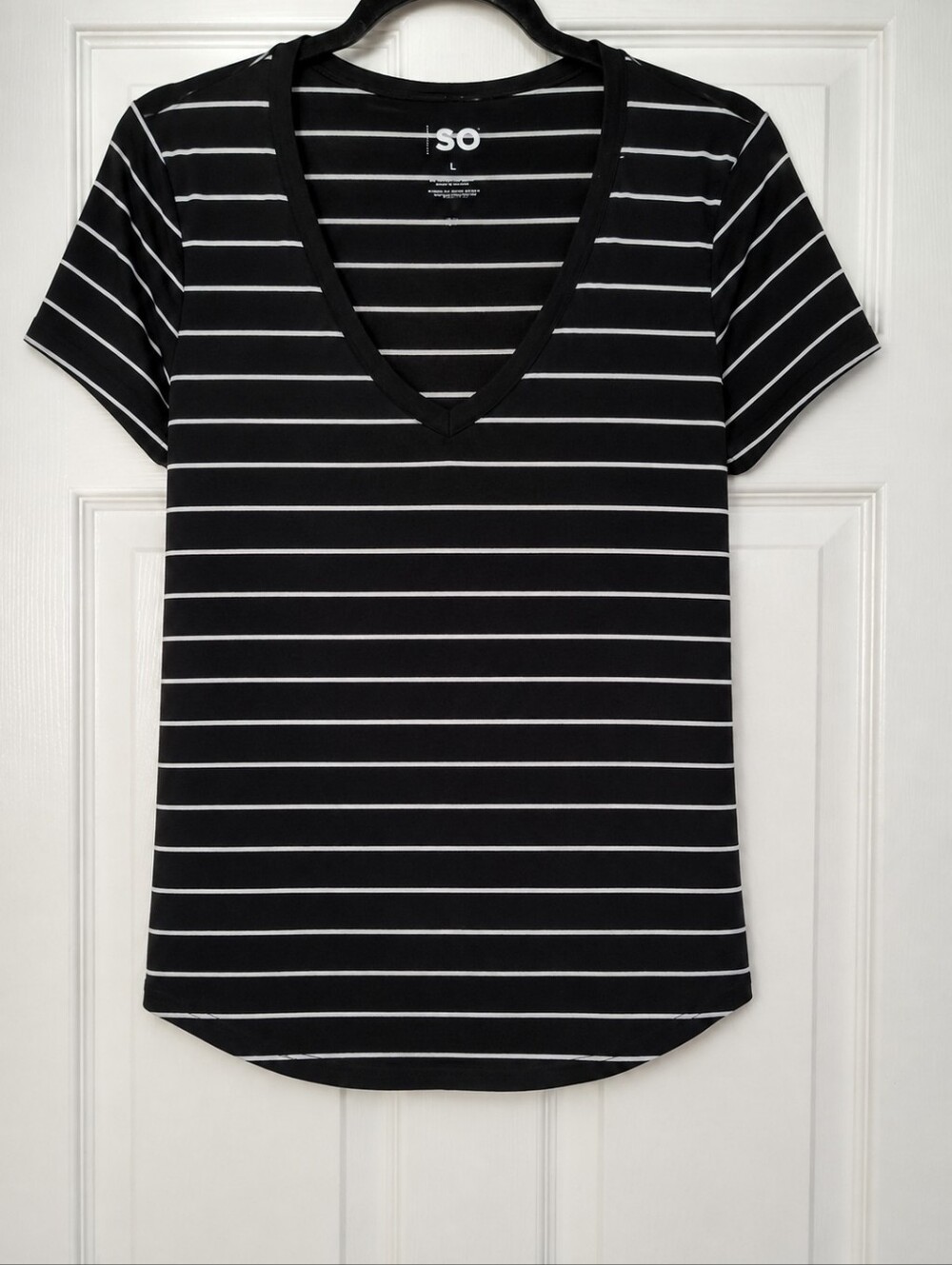 SO Black and White Striped V-Neck Short Sleeve Tee-Large